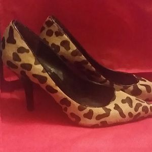 Ladies pumps